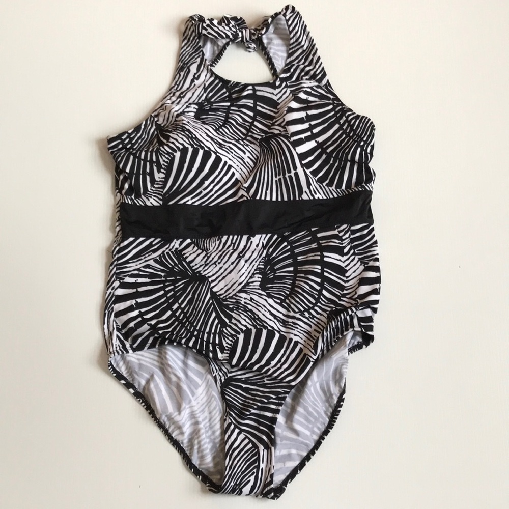 Jaclyn Smith one piece bathing suit size 16